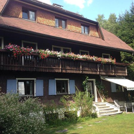 Fuchs Und Has' Gaestehaus Apartment Feldberg  Bagian luar foto